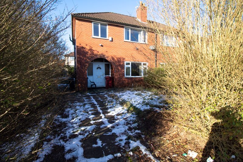 3 bed semidetached house for sale in Crescent Avenue, Farnworth