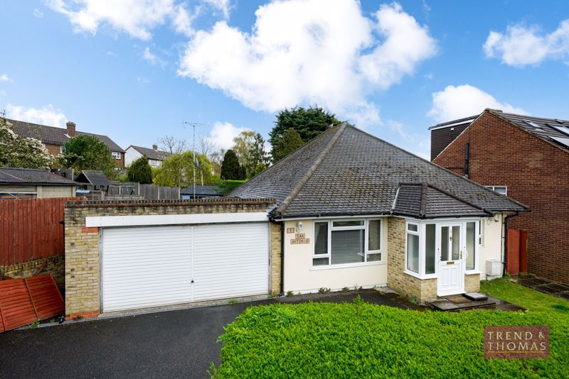 2 bed detached bungalow for sale in Coombe Hill Road, Rickmansworth WD3