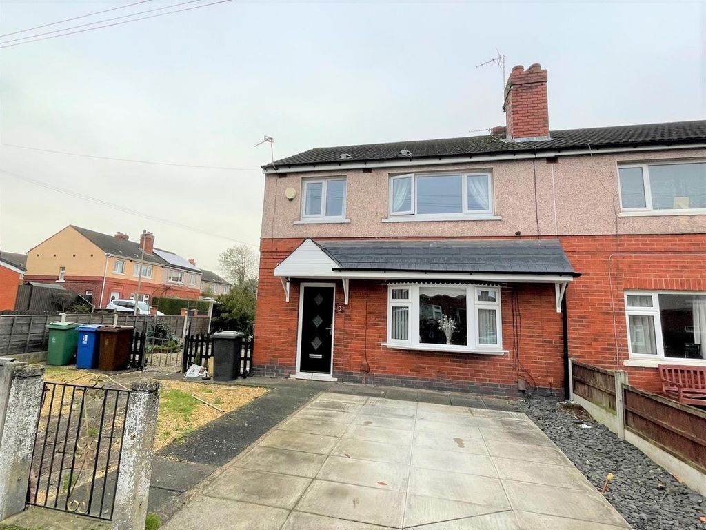 3 bed semidetached house for sale in Burns Avenue, Leigh WN7 Zoopla