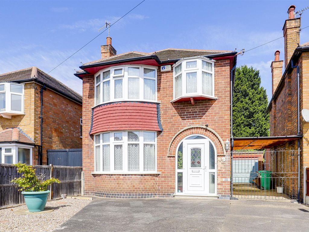3 bed detached house for sale in Seaford Avenue, Wollaton