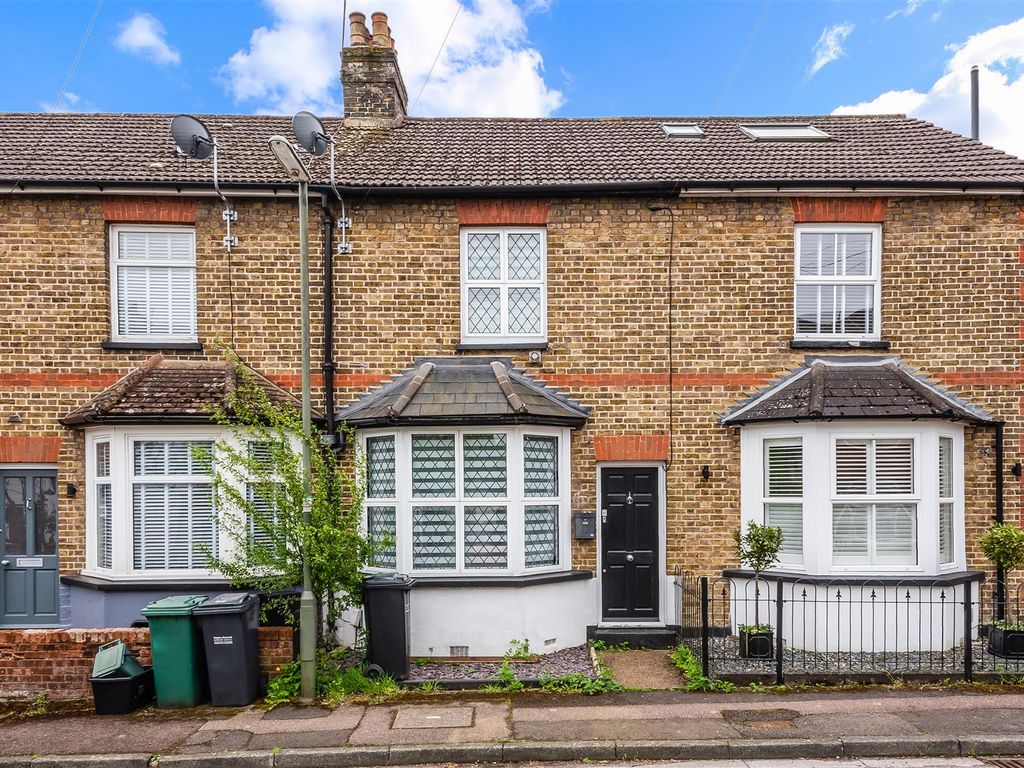 3 bed terraced house for sale in Oatlands Road, Burgh Heath, Tadworth