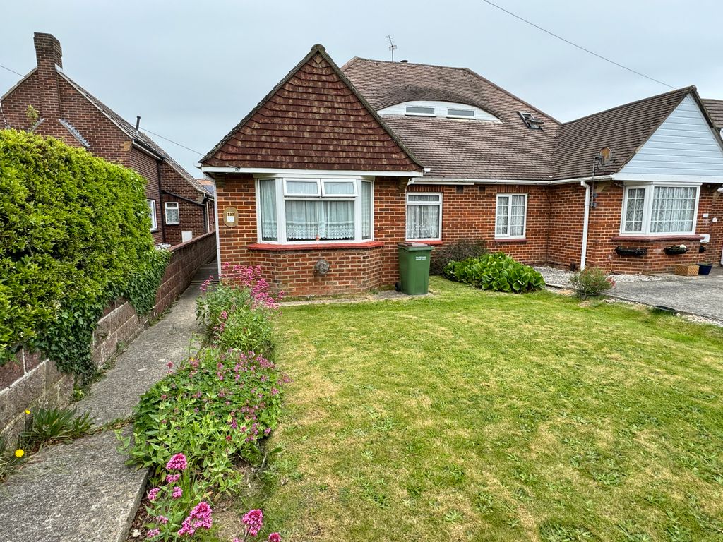 2 bed semidetached bungalow for sale in White Hart Lane, Portchester