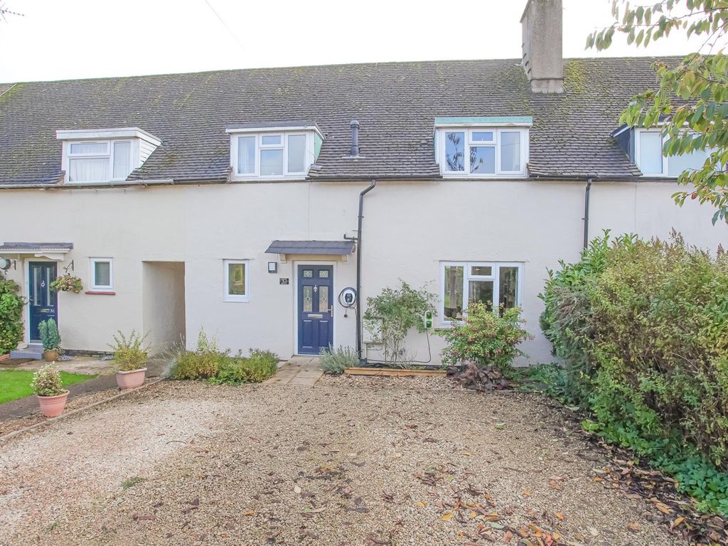 3 bed terraced house for sale in Midway, Middleton Cheney, Banbury OX17