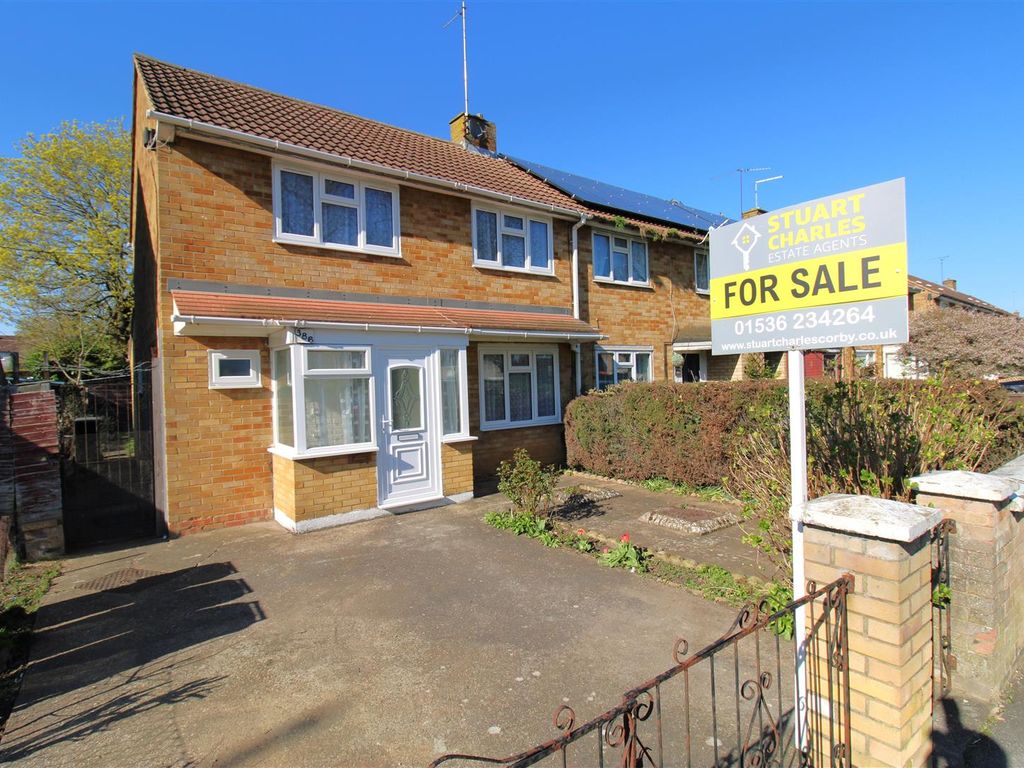 2 bed end terrace house for sale in Gainsborough Road, Corby NN18 Zoopla