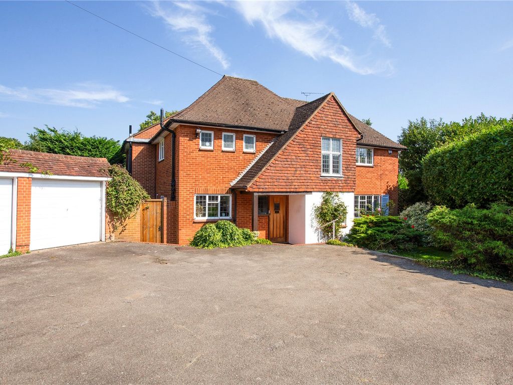 4 bed detached house for sale in St. Johns Road, Loughton, Essex IG10