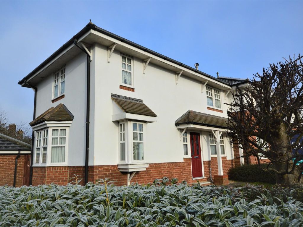 3 bed semidetached house for sale in Green Howards Drive, Scarborough