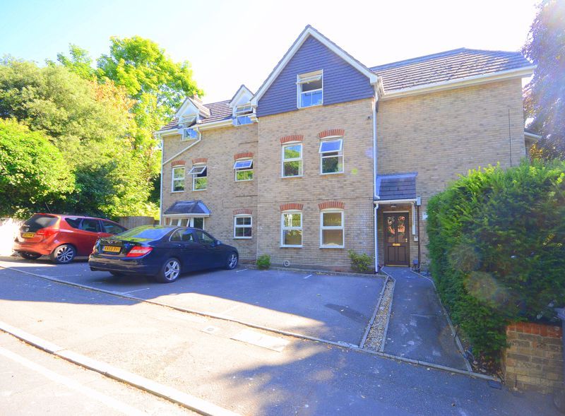 2 bed flat for sale in Knole Road, Bournemouth BH1 Zoopla