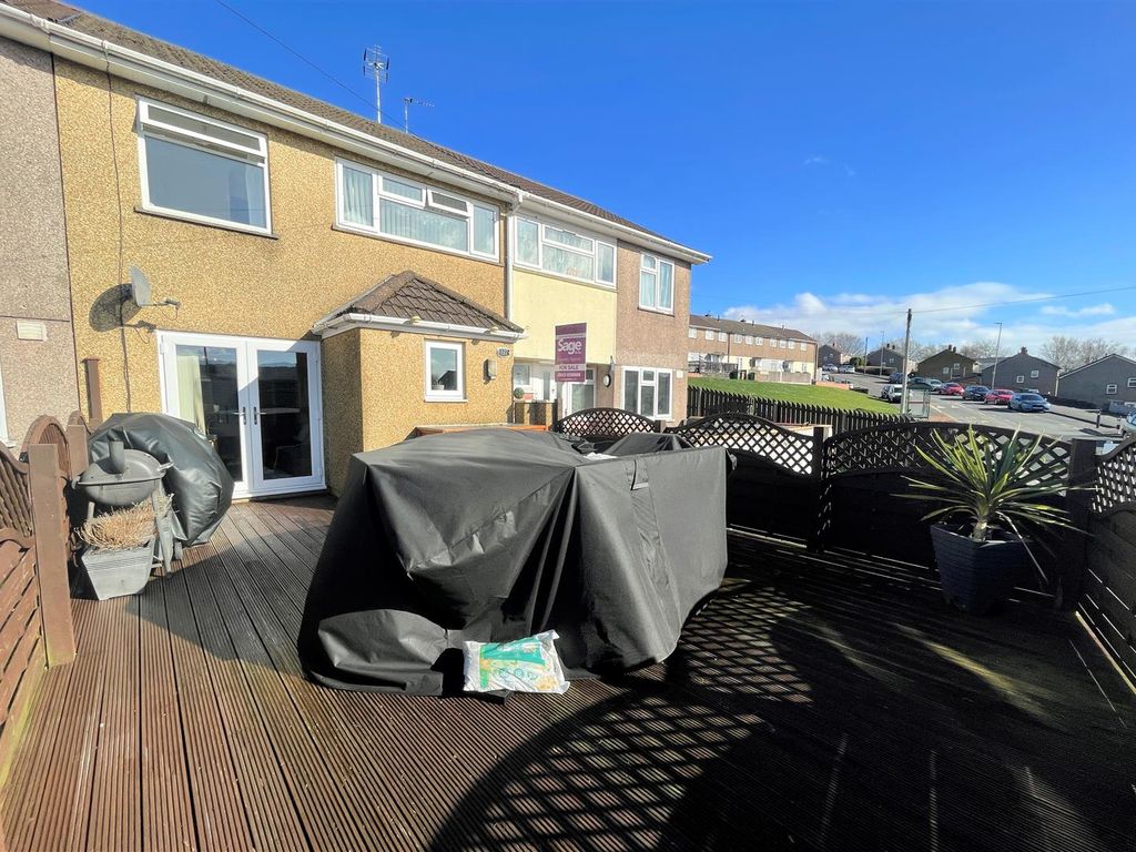 4 bed terraced house for sale in Manor Way, Risca, Newport NP11 - Zoopla