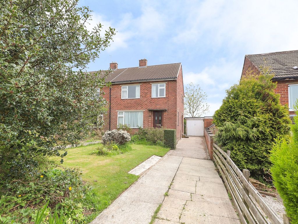 3 bed semidetached house for sale in Marsh Avenue, Dronfield S18, £
