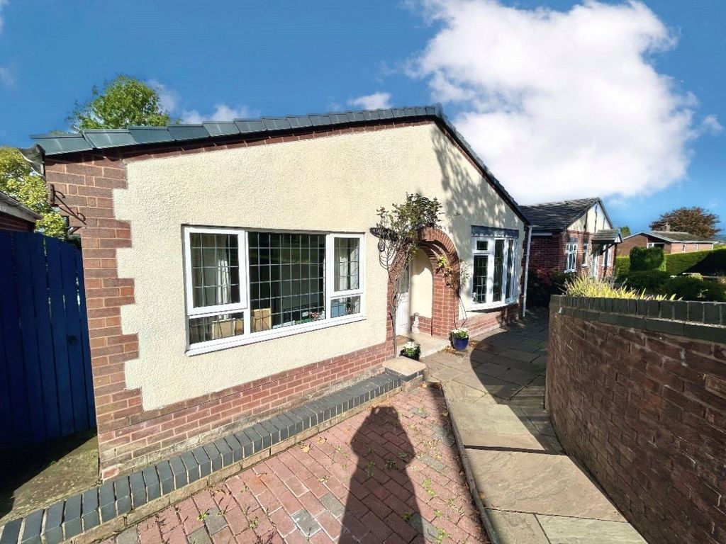 3 bed bungalow for sale in Sycamore Rise, Macclesfield SK11, £375,000