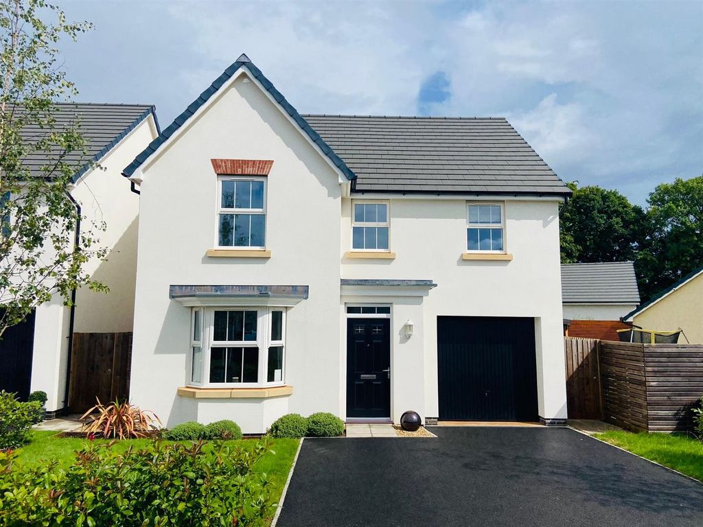 Sandy Place Tiverton EX16  