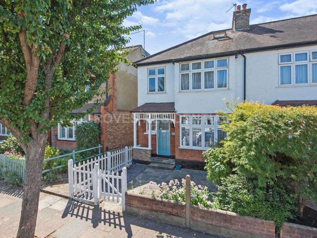 3 bed end terrace house for sale in Highclere Road, New Malden KT3 Zoopla