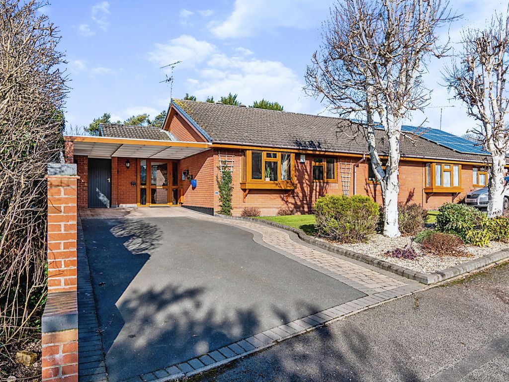 3 bed semidetached bungalow for sale in Havelock Close, Bradmore