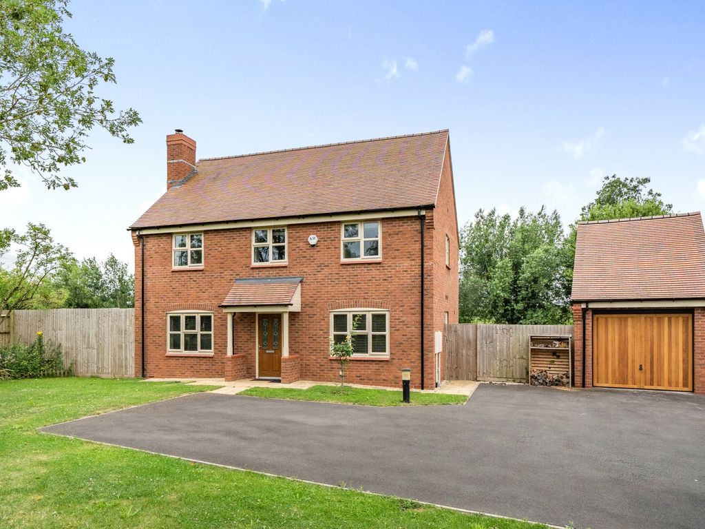 4 bed detached house for sale in Stollards Close, Cleeve