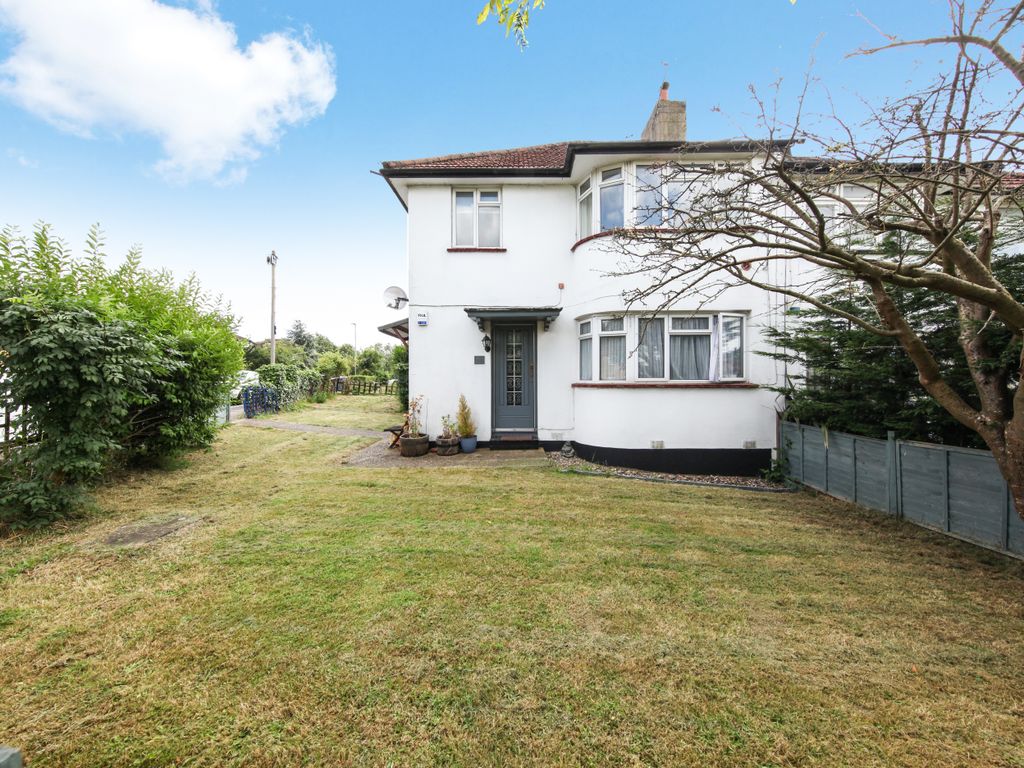 3 bed semidetached house for sale in Laleham Avenue, London NW7, £