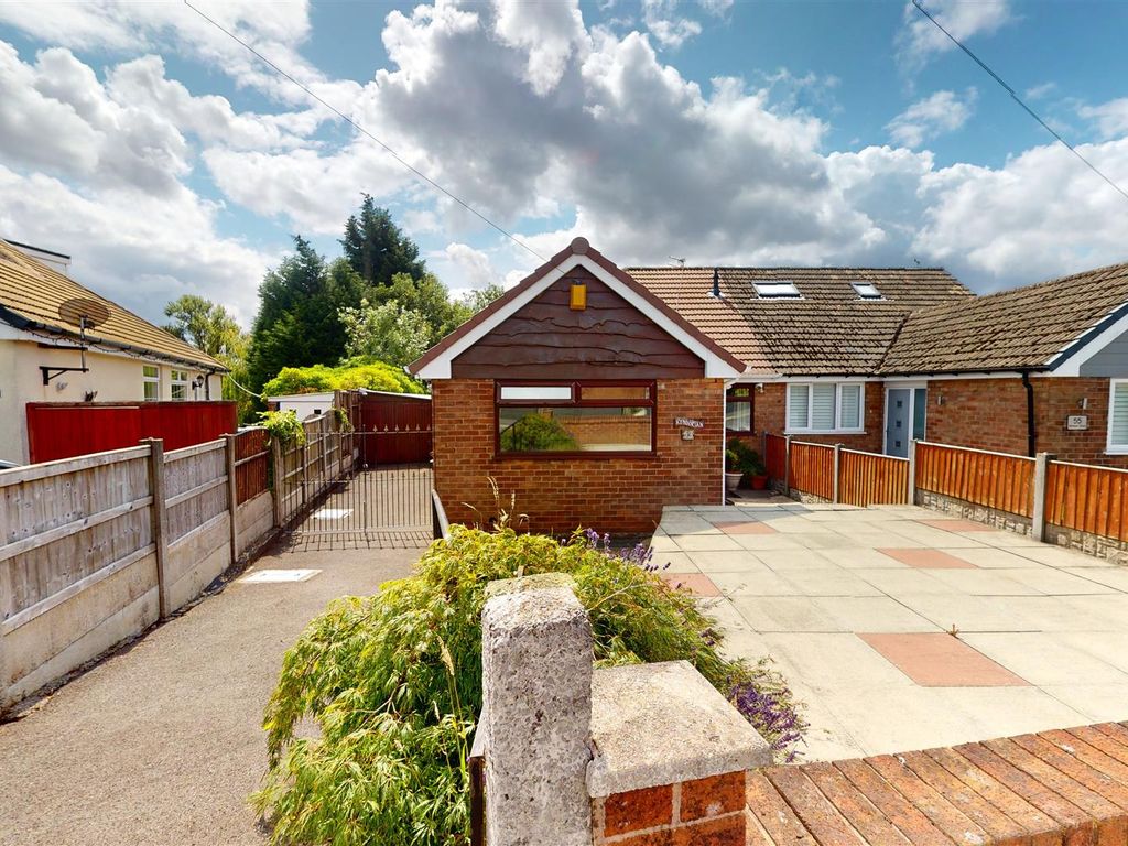 3 bed semidetached bungalow for sale in Windsor Road, Billinge, Wigan