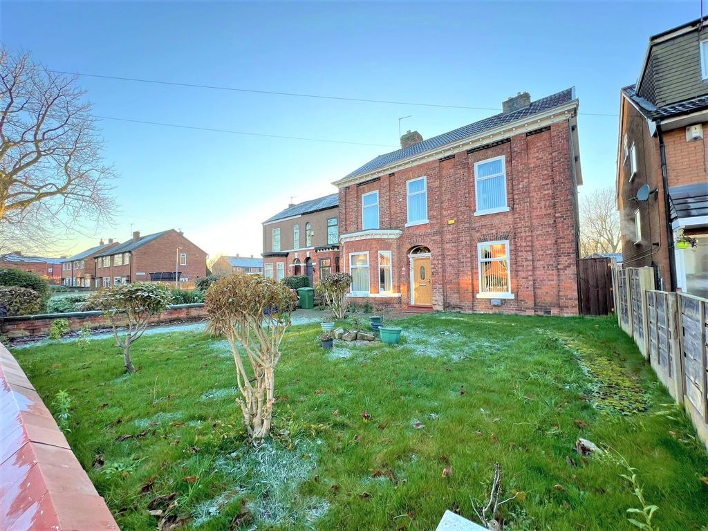 6 bed detached house for sale in Worsley Road, Eccles M30 Zoopla
