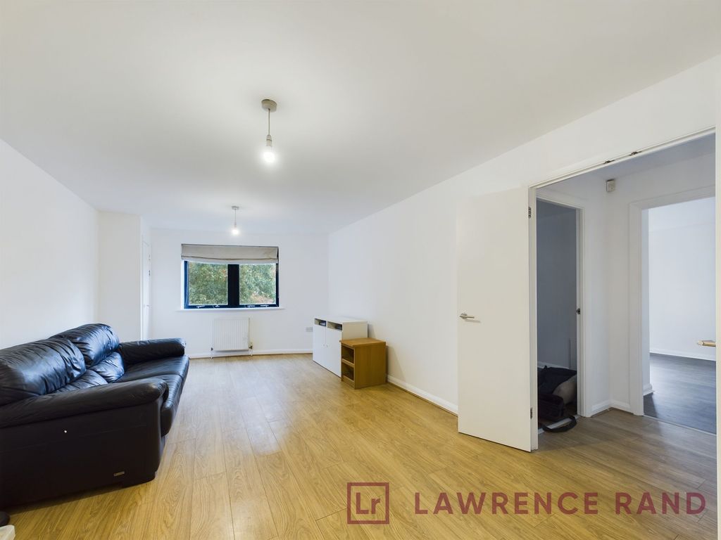 2 bed property to rent in Greenford Road, Greenford UB6, £1,750 pcm