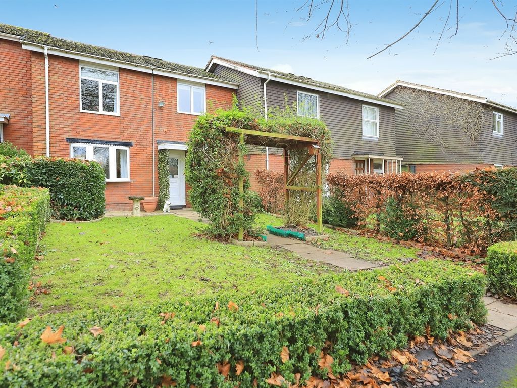 3 bed terraced house for sale in Strathfield Walk, Merry Hill, Wolverhampton WV4, £195,000 Zoopla