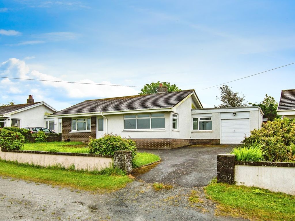 3 bed detached bungalow for sale in Tanygroes, Cardigan SA43, £275,000