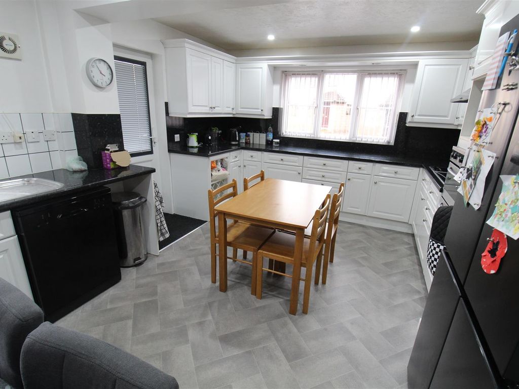 3 bed property for sale in St. Peters Close, Ilton, Ilminster Village