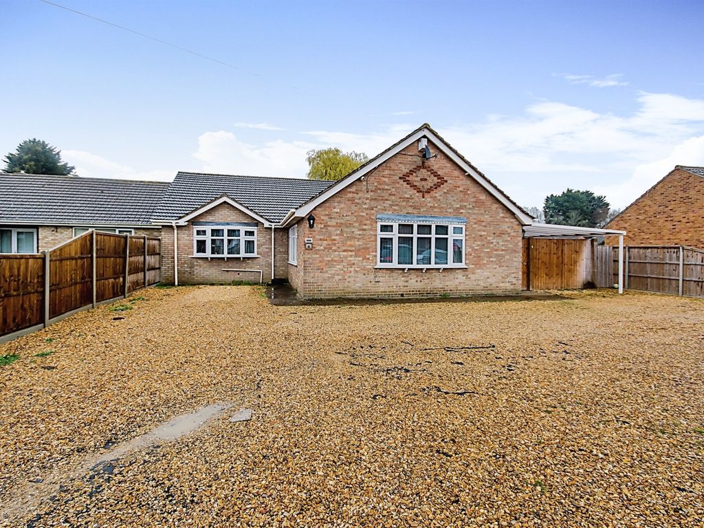 4 bed detached bungalow for sale in School Road, West Walton, Wisbech