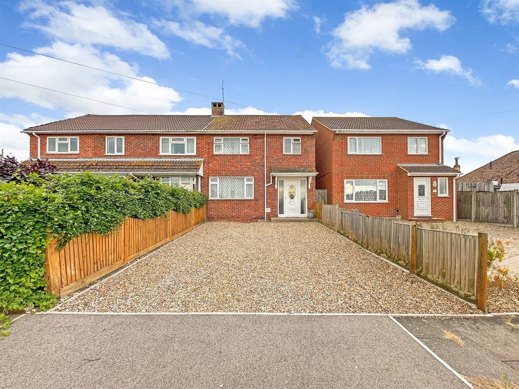 3 bed semidetached house for sale in Herne Avenue, Herne Bay CT6, £