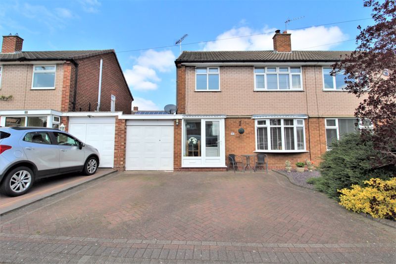 3 bed semidetached house for sale in Stratford Drive, Aldridge WS9