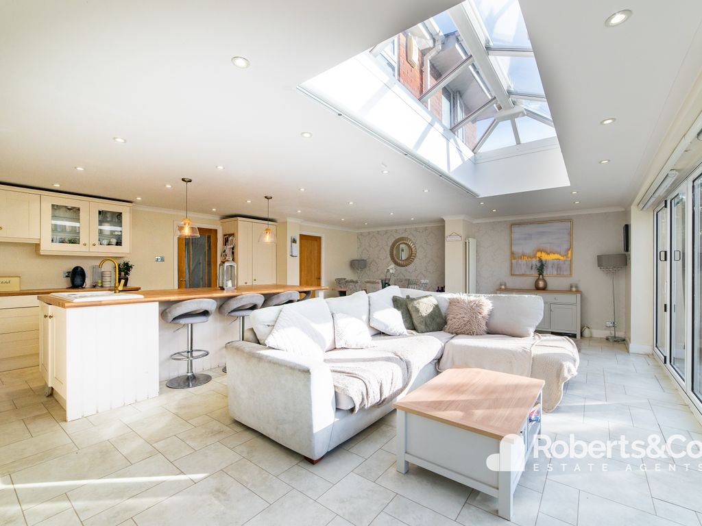 5 bed detached house for sale in Meadow Reach, Penwortham, Preston PR1