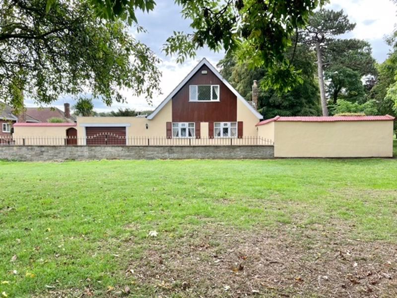 3 bed detached house for sale in Heron Close, Grimsby DN32 Zoopla