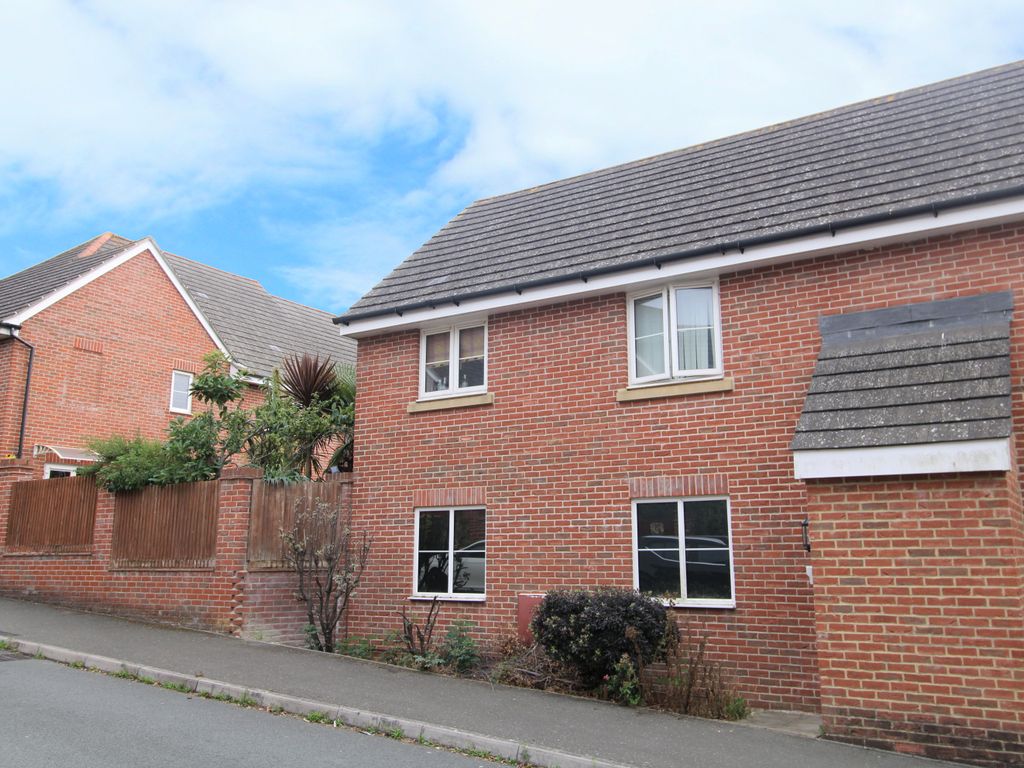 1 bed flat for sale in Brinton Close, Whippingham, East Cowes PO32 Zoopla