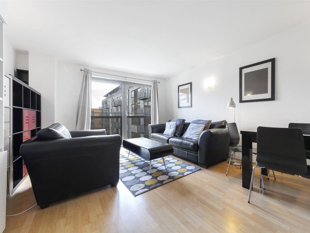 2 bed flat for sale in Indiana Building, Deals Gateway, London SE13, £ ...