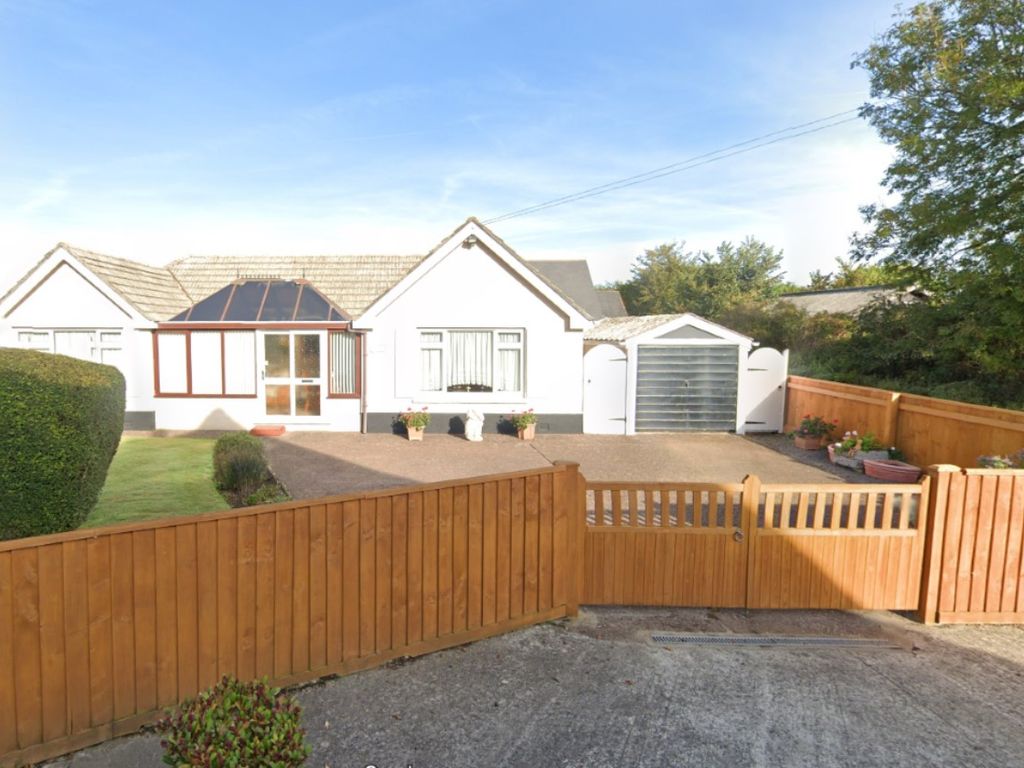 3 bed detached bungalow for sale in West Lane, Winkleigh EX19, £370,000