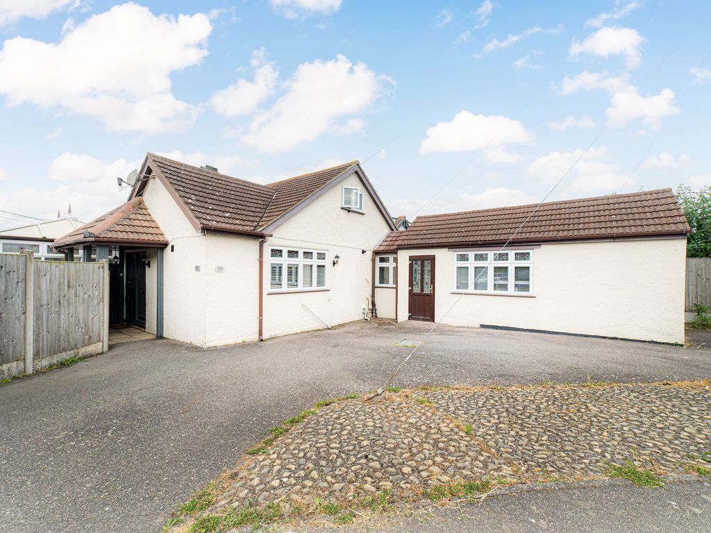 3 bed detached bungalow for sale in Millstrood Road, Whitstable CT5