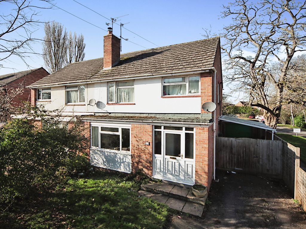 3 bed end terrace house for sale in French Weir Avenue, Taunton TA1