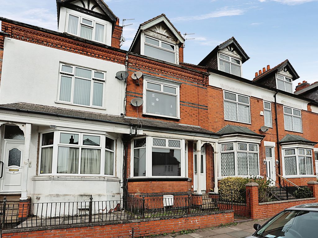 6 bed terraced house for sale in East Park Road, Leicester