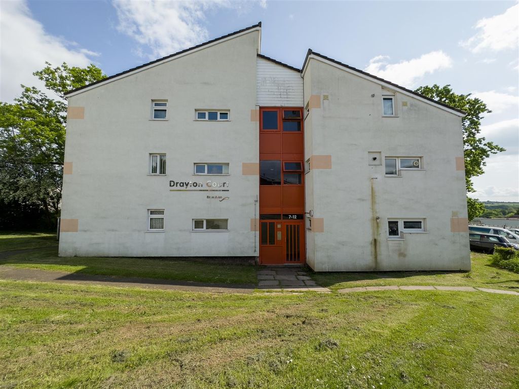 2 bed flat for sale in Drayton Court, St. Dials, Cwmbran NP44 Zoopla