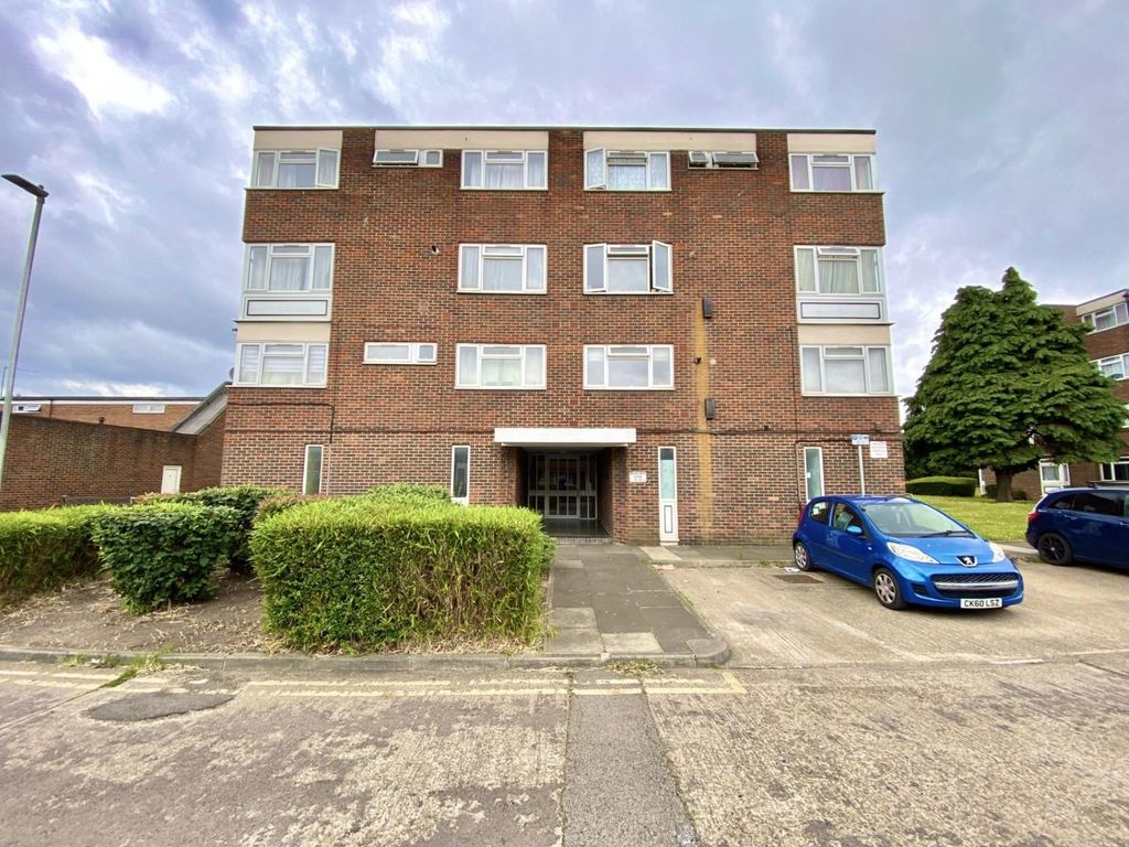 2 bed flat for sale in Black Rod Close, Hayes UB3 Zoopla