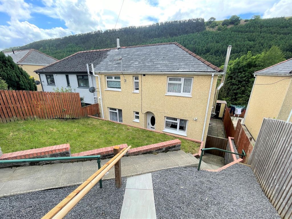 3 bed semidetached house for sale in Morley Road, Abertillery NP13