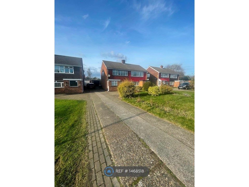 3 bed semidetached house to rent in Harman Drive, Sidcup DA15 Zoopla