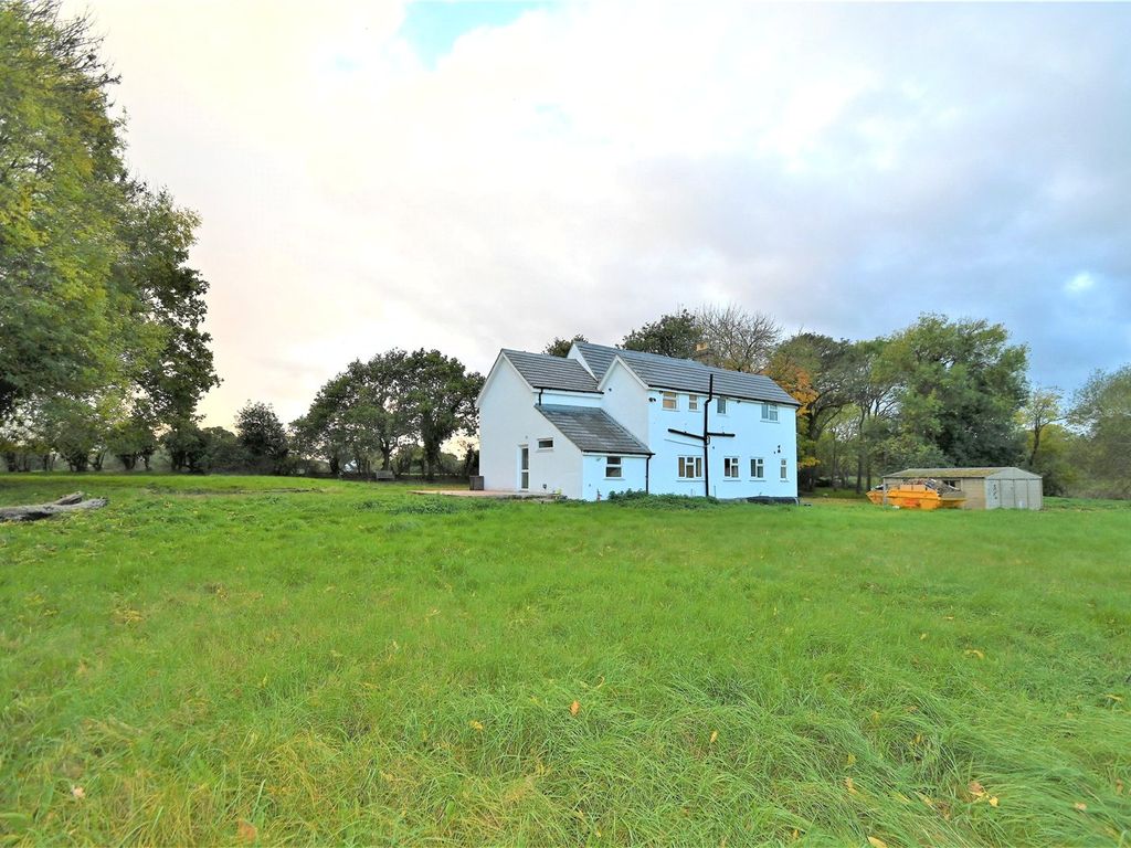 Bangors Road North, Iver, Buckinghamshire SL0  