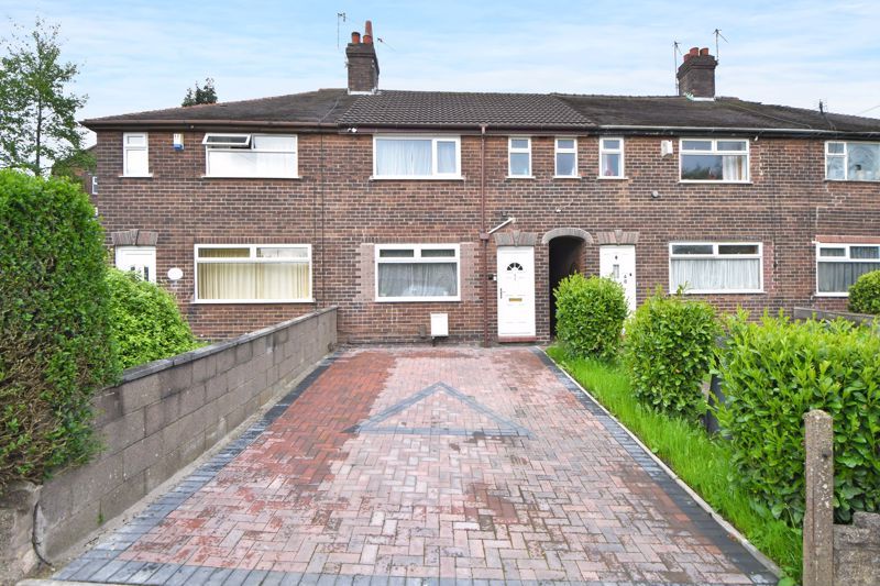 3 bed town house for sale in Greenfield Road, Tunstall, StokeOnTrent