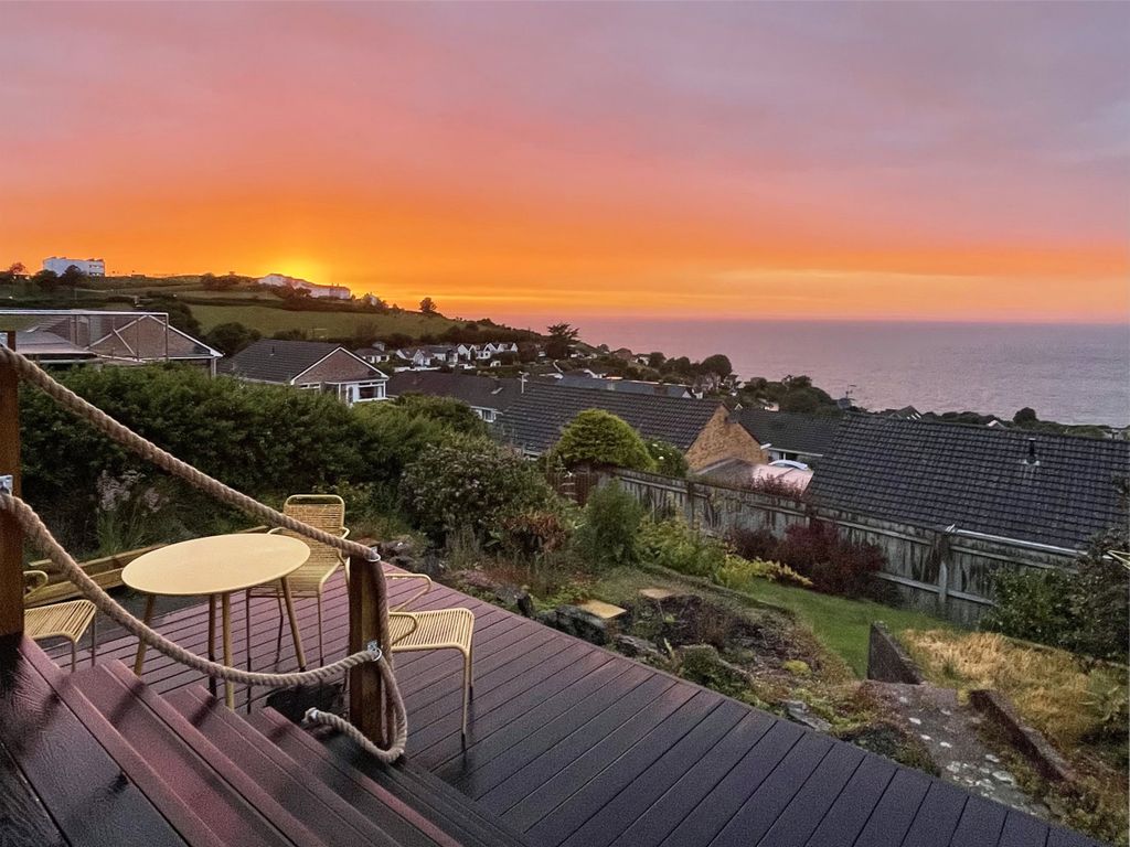 2 bed bungalow for sale in Channel View, Devon EX34, £