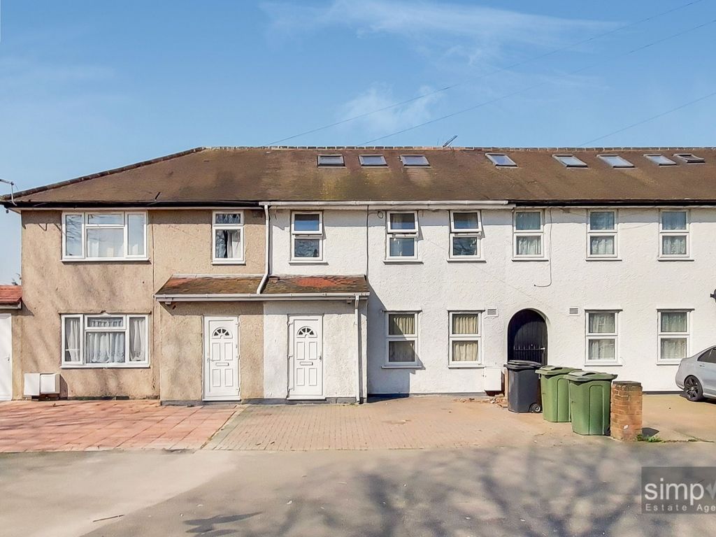 6 bed terraced house for sale in Central Avenue, Hayes UB3, £700,000