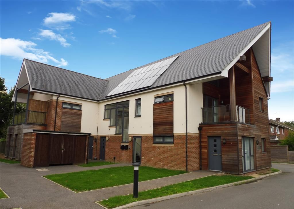 2 bed flat to rent in Faversham Road, Kennington, Ashford TN24 Zoopla