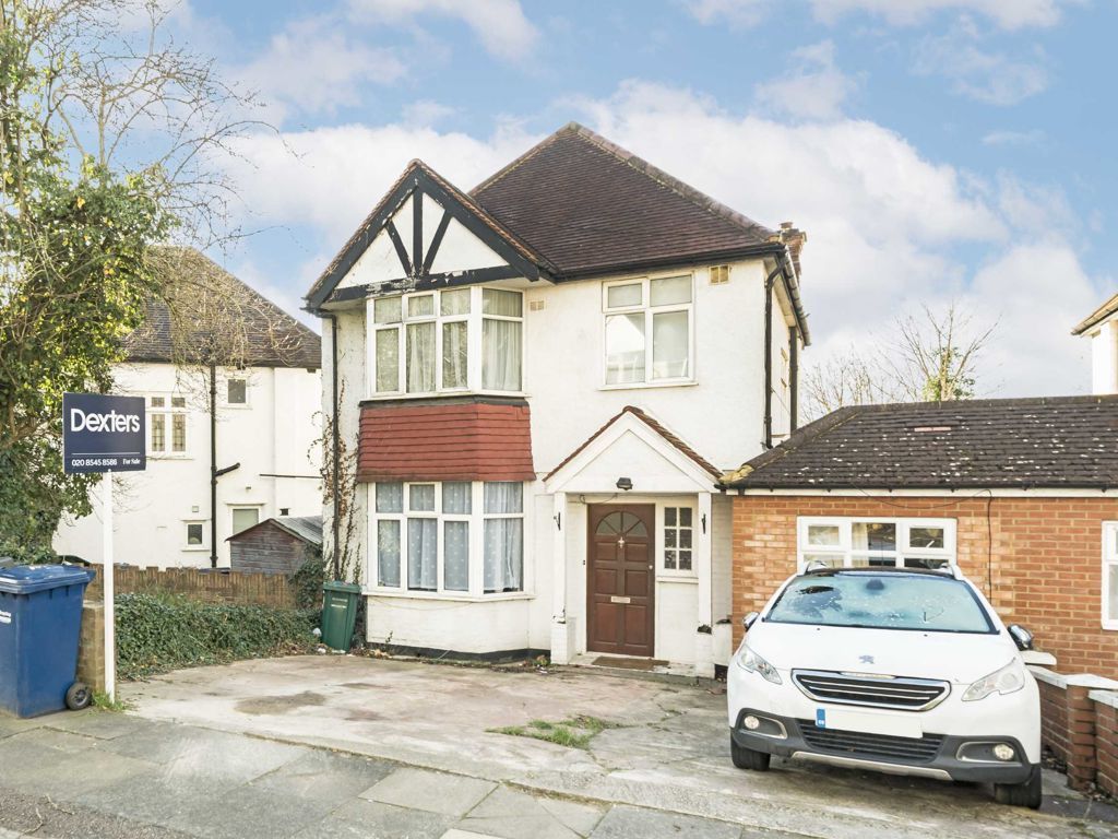 4 bed detached house for sale in St. Marys Crescent, London NW4, £