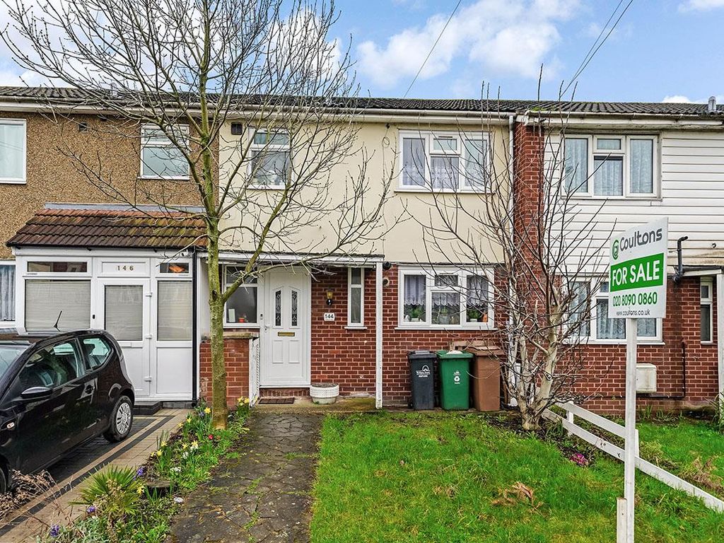 3 bed terraced house for sale in Waltham Way, Chingford E4, £495,000