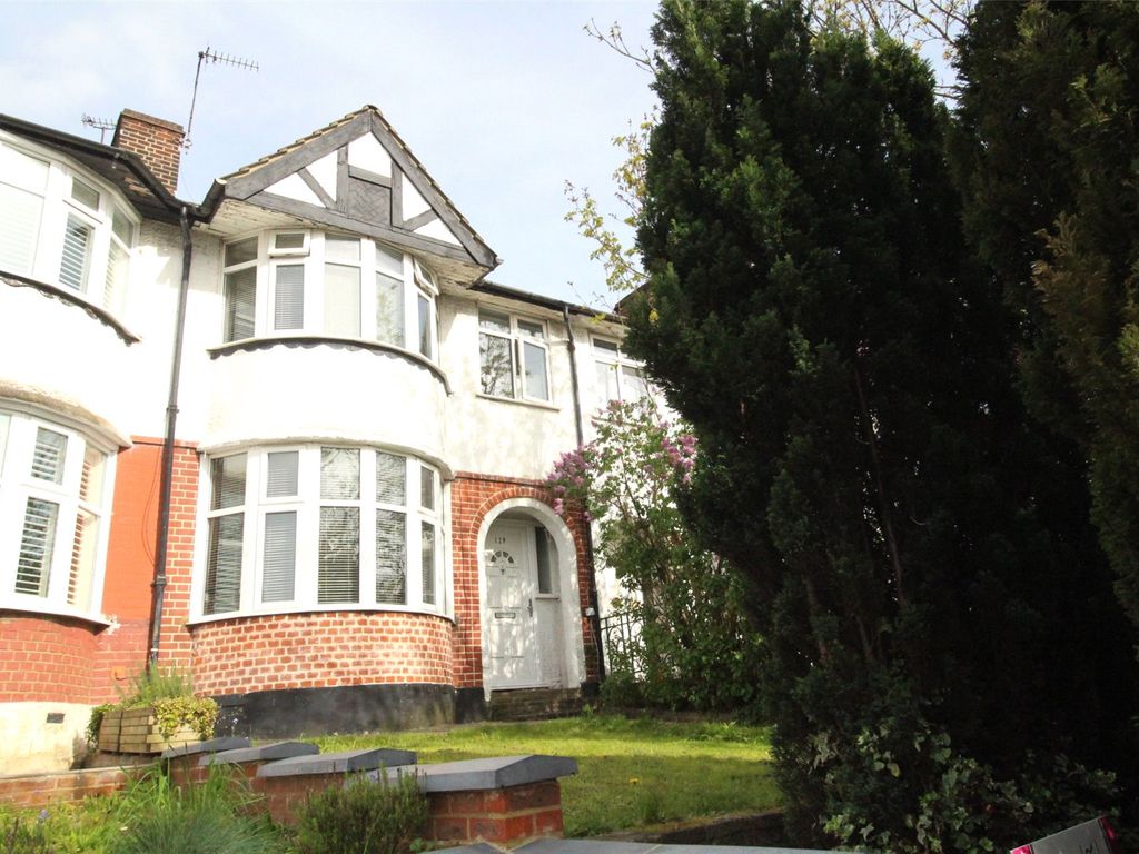 3 bed terraced house for sale in Hampden Way, London N14, £625,000 Zoopla