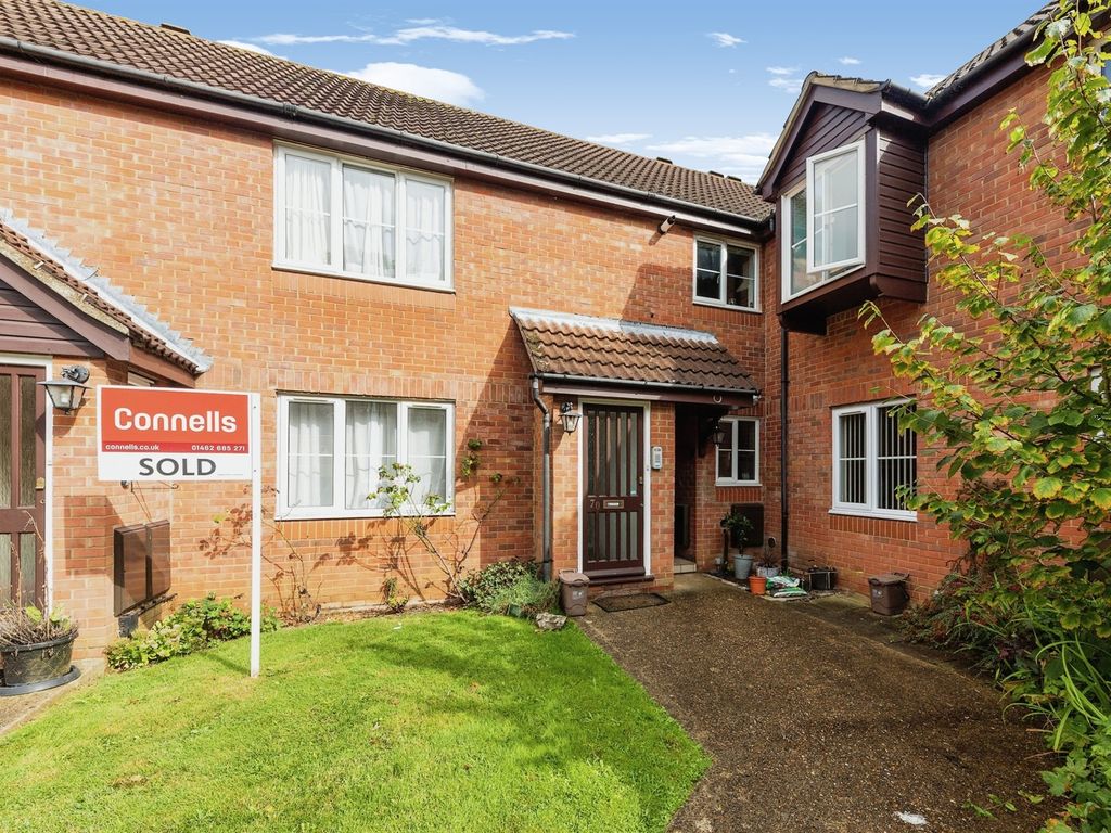 2 bed for sale in High Avenue, Letchworth Garden City SG6, £