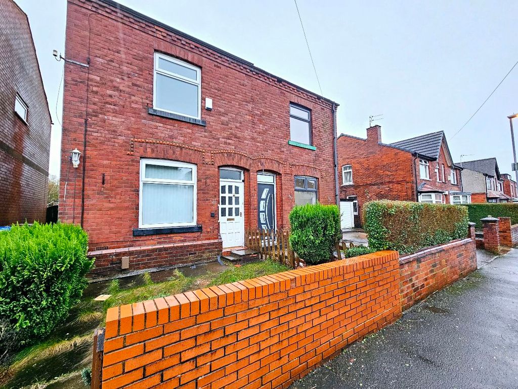 2 bed semidetached house to rent in Buersil Avenue, Rochdale OL16, £850 pcm Zoopla